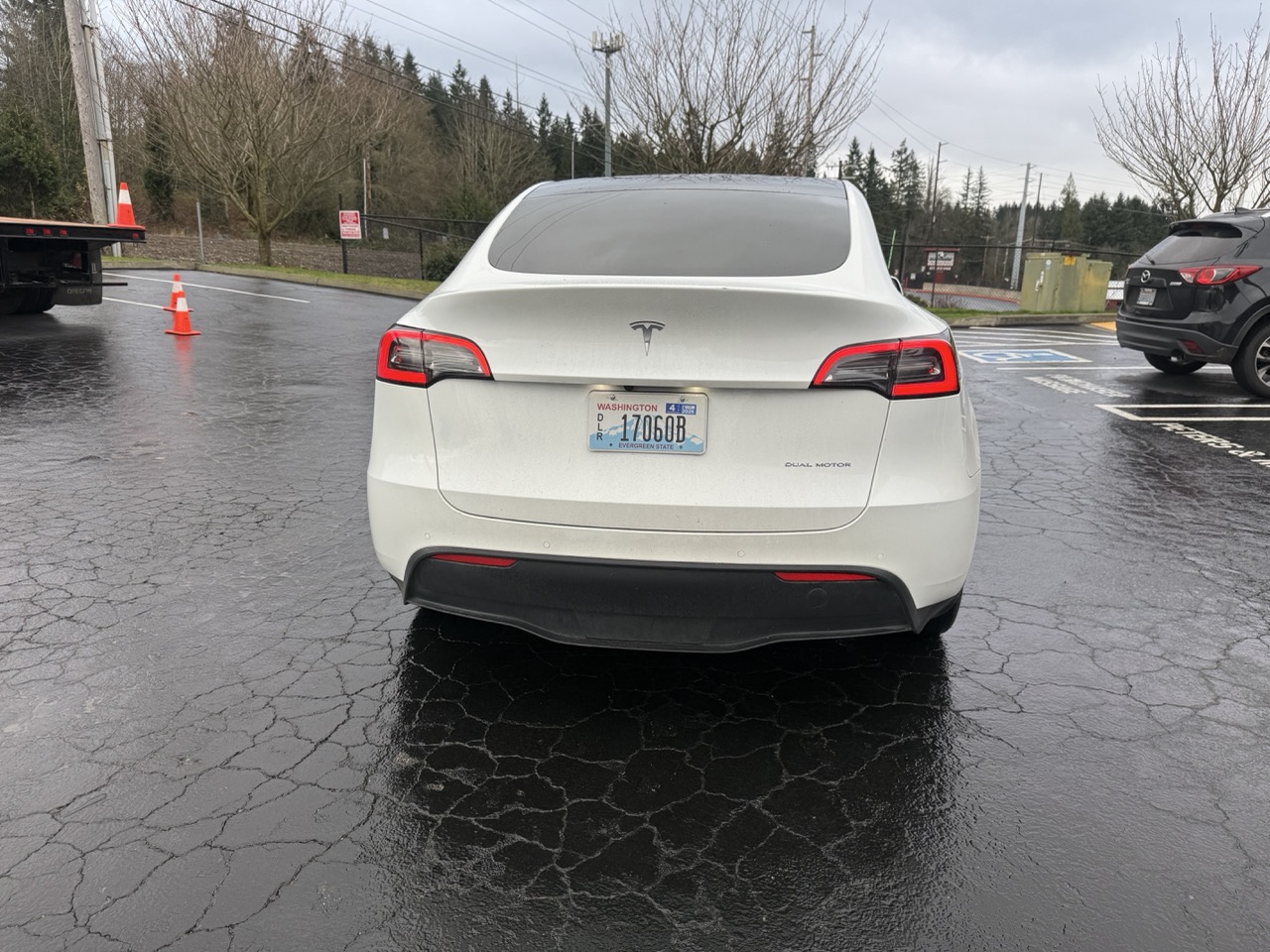 Tesla Model Y 5